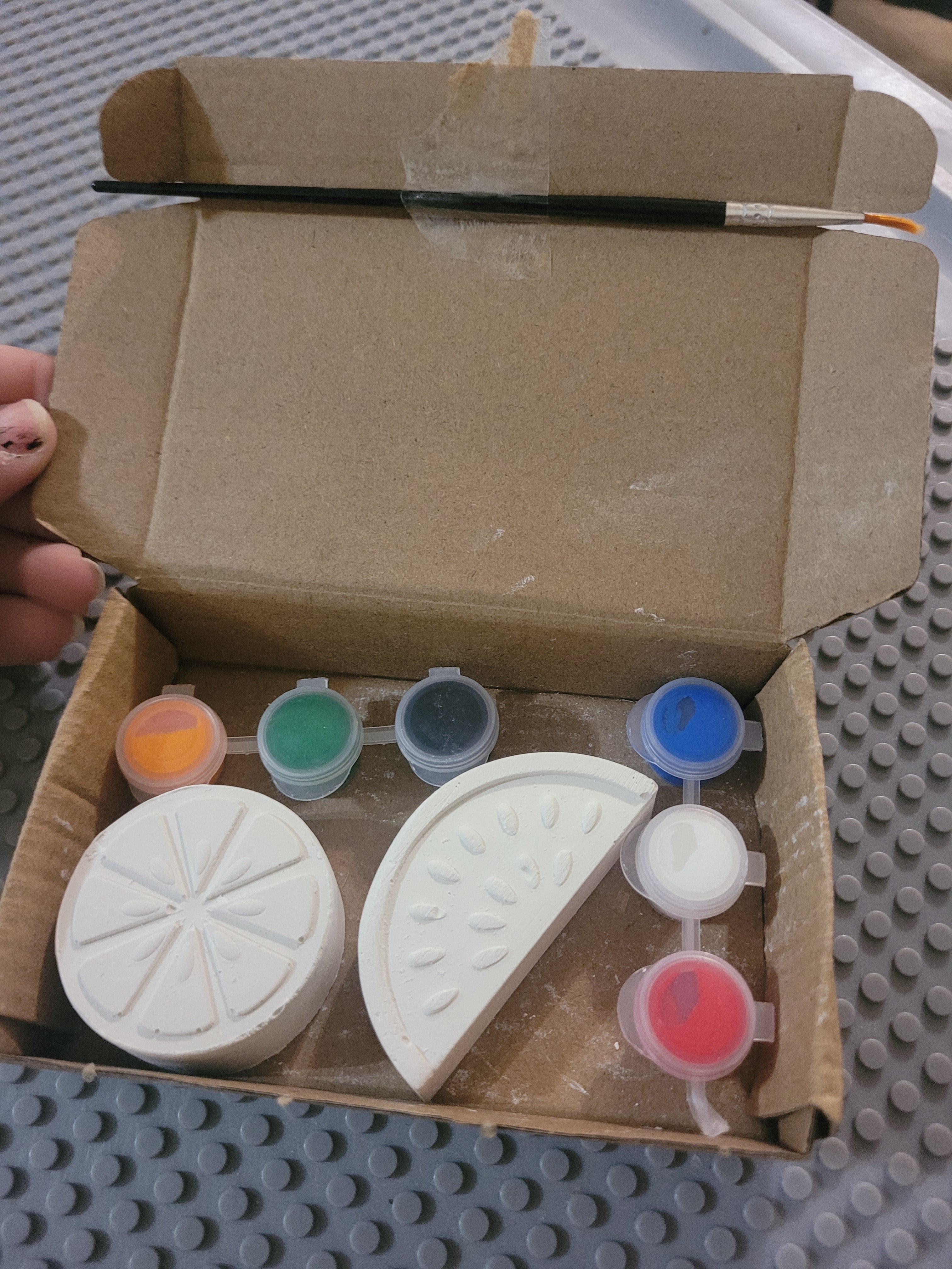Fruit plaster figurine set