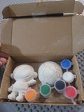 To the moon plaster figurines
